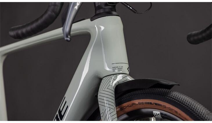 Cube Nuroad Hybrid C:62 Race 400X FE 26J