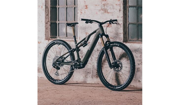 Cube AMS Hybrid ONE44 C:68X Super TM 400X 29 25J
