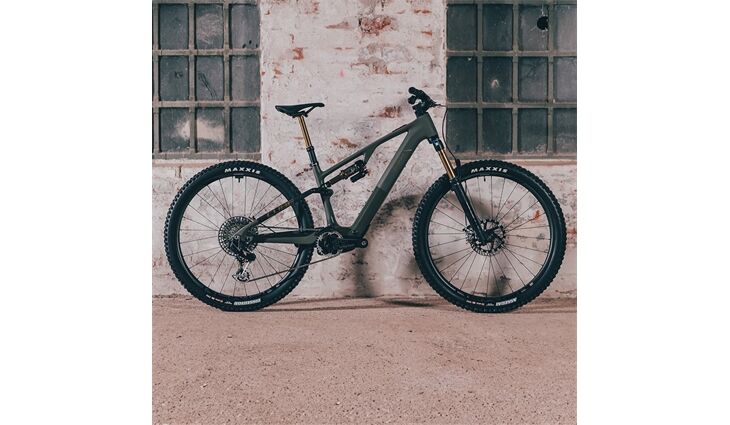 Cube AMS Hybrid ONE44 C:68X Super TM 400X 29 25J