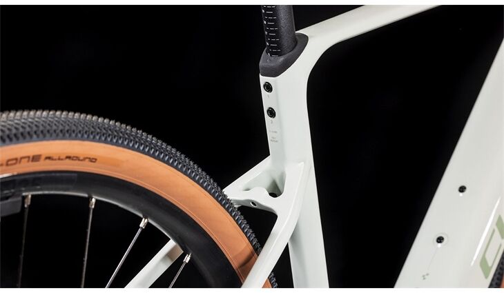 Cube Nuroad Hybrid C:62 Race 400X 25J