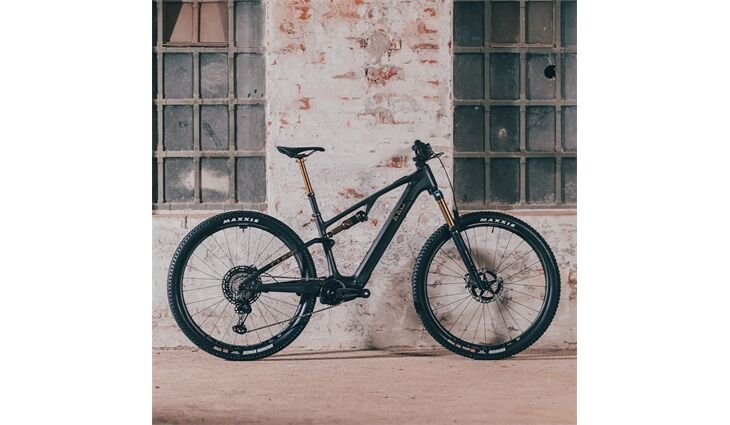 Cube AMS Hybrid ONE44 C:68X SLT 400X 29 25J